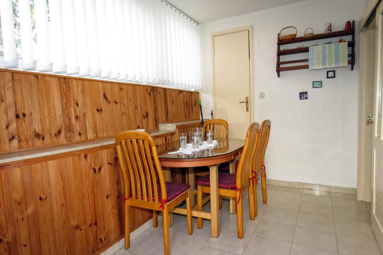Apartments By The Sea Drasnice, Makarska - 5265 Ngoại thất bức ảnh