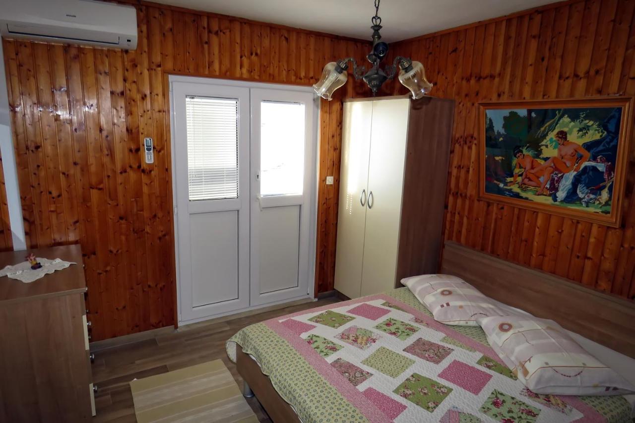 Apartments By The Sea Drasnice, Makarska - 5265 Ngoại thất bức ảnh